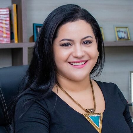 woman-7236476_1280 (1)